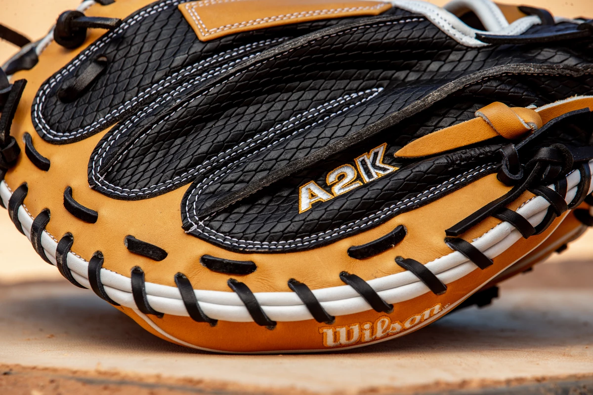 Wilson A2K M1DSS 33.5" SuperSnakeSkin Baseball Catcher's Mitt: WBW100897335 - Image 10